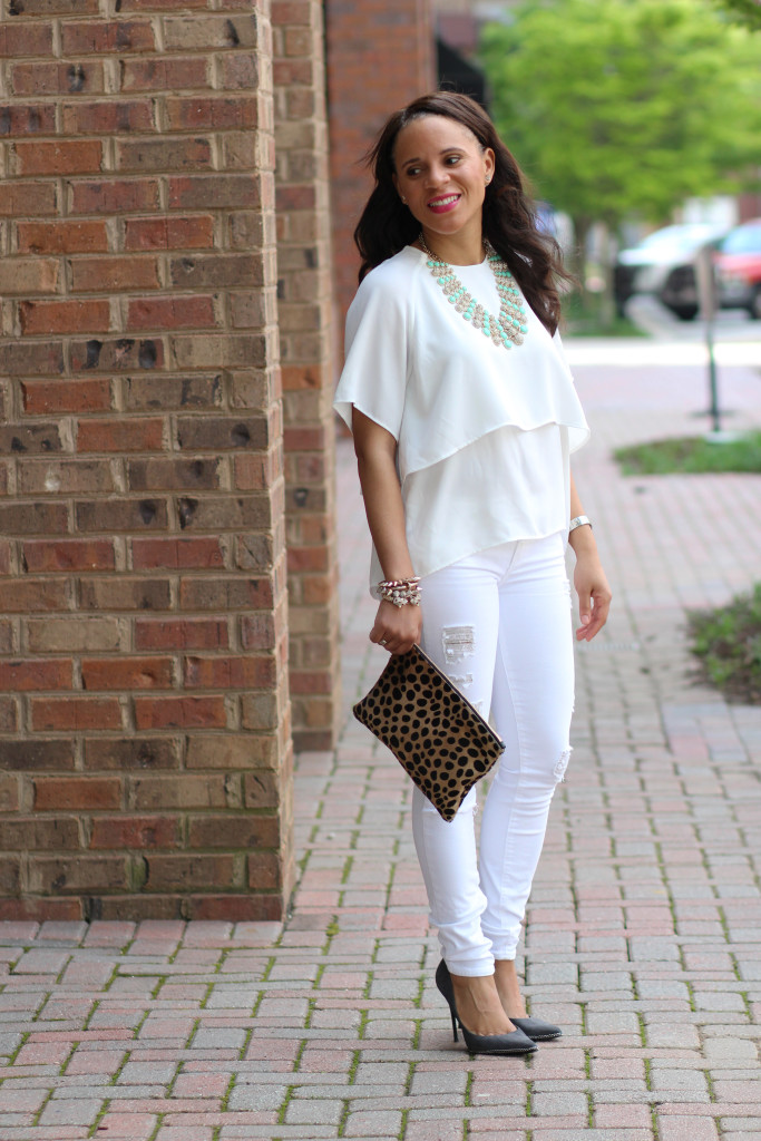 Paige-Verdugo-Jeans-all-white-outfit-jeans