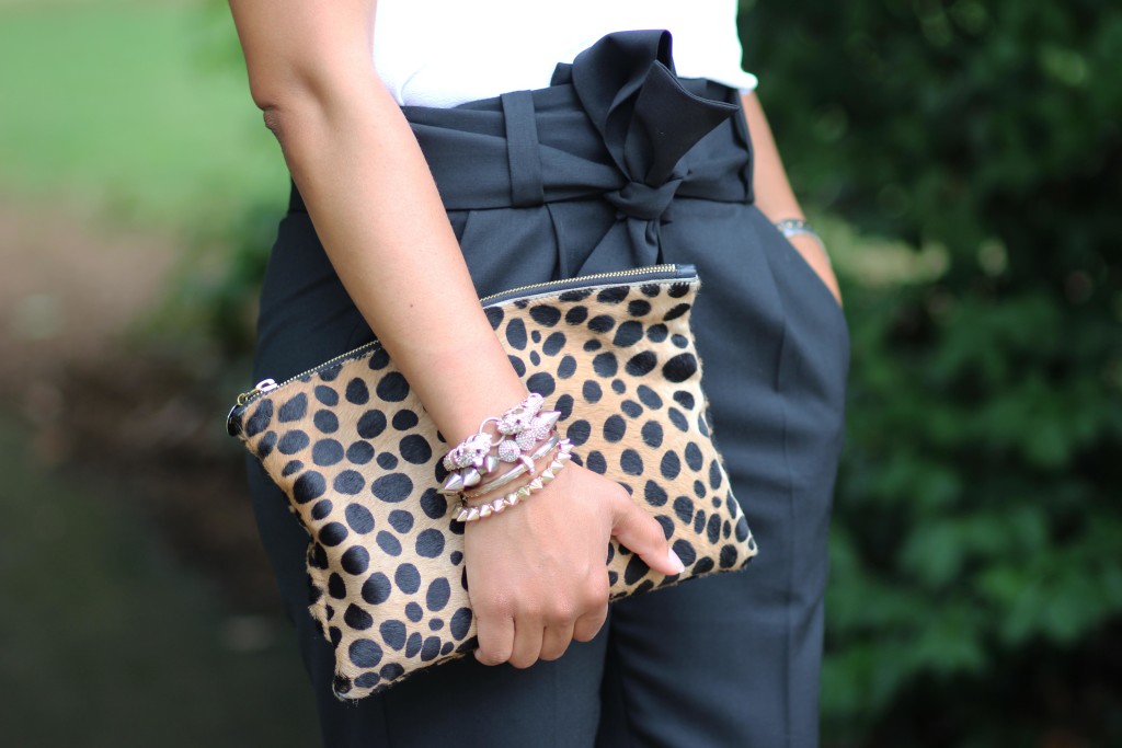 Clare-V-flat-leopard-clutch